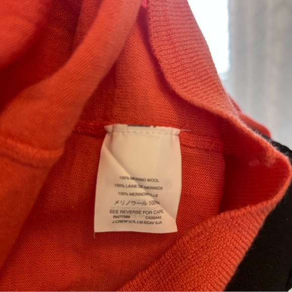 J. Crew Women's 100% Merino Wool Coral Sweater. Size M - Picture 6 of 9